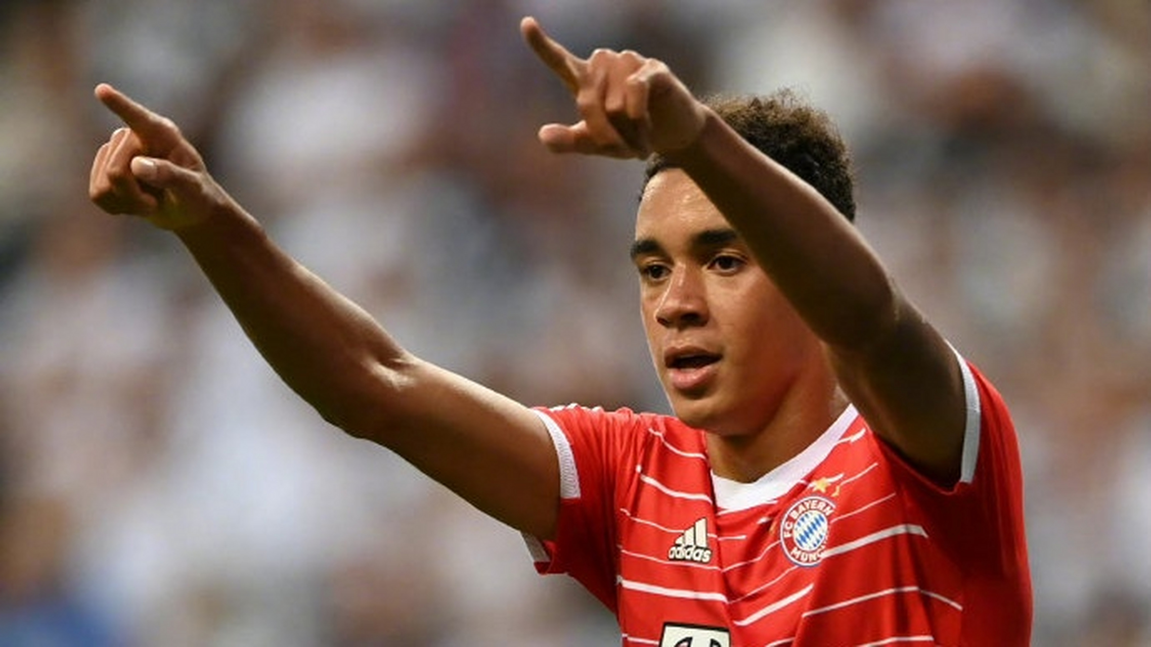 关于拜仁引发争议！，西亚卡姆官方宣布险胜新规再创辉煌时刻的信息