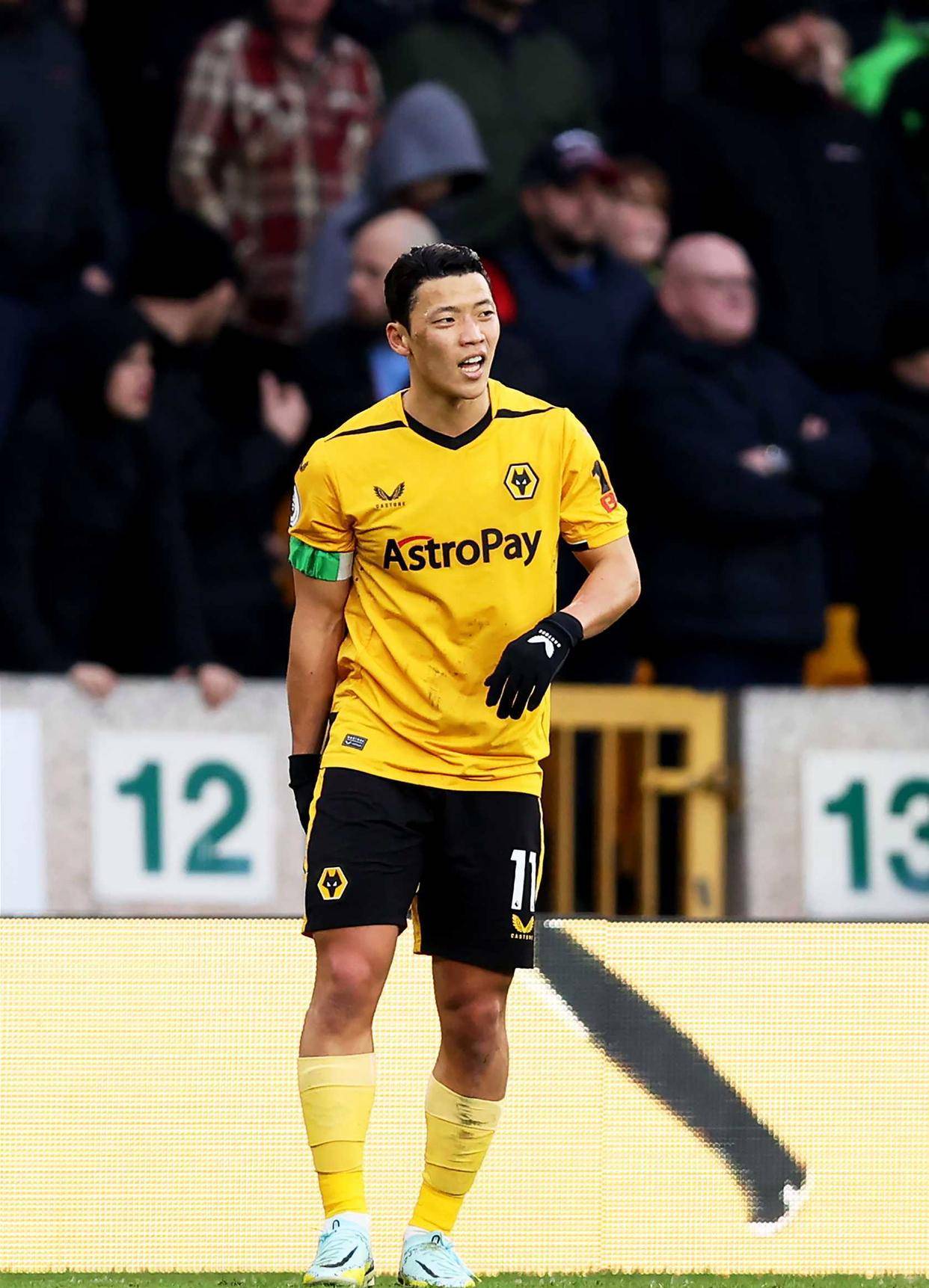 包含转会期马赛调整名单以备意甲,队长鼓劲环节打磨,引发热议,年轻球员得到机会的词条 包含转会期马赛调整名单以备意甲,队长鼓劲环节打磨,引发热议,年轻球员得到机会的词条