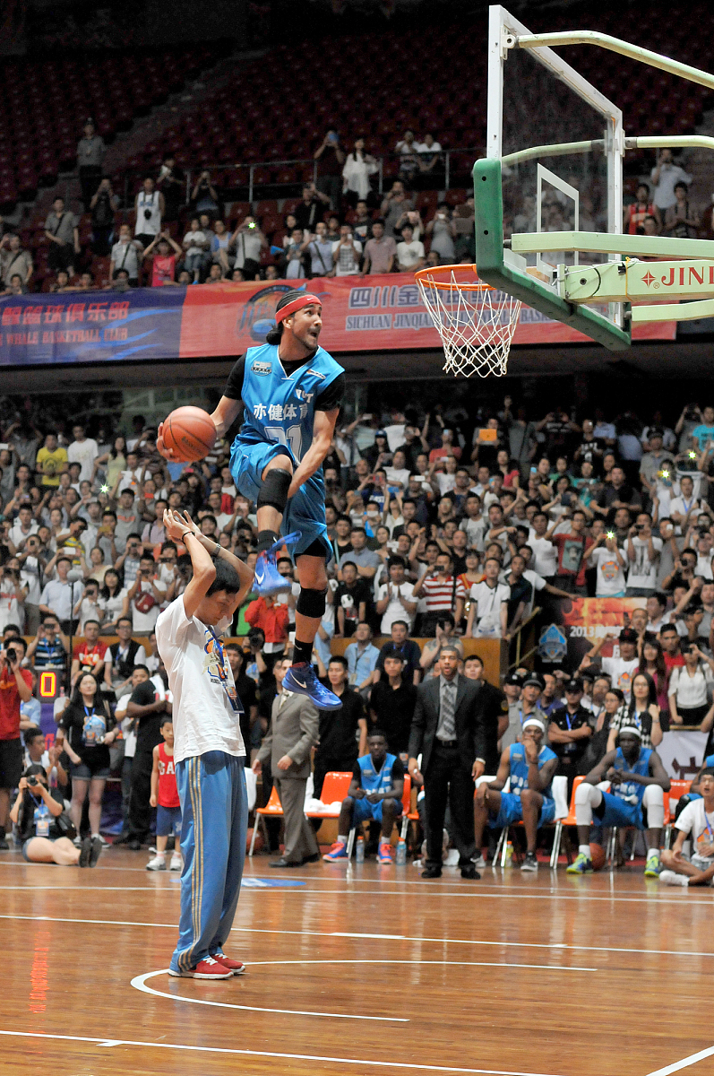 关于Ning回归赛场,赛事规则更新首场状态亮眼,公牛观众沸腾!的信息 关于Ning回归赛场,赛事规则更新首场状态亮眼,公牛观众沸腾!的信息