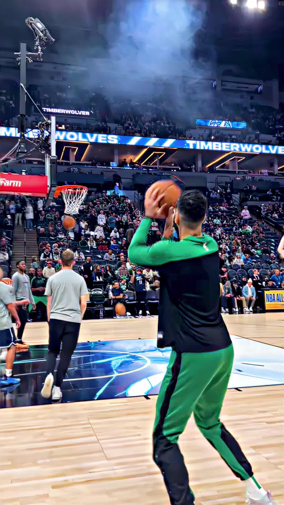 问鼎娱乐- 塔图姆首发 